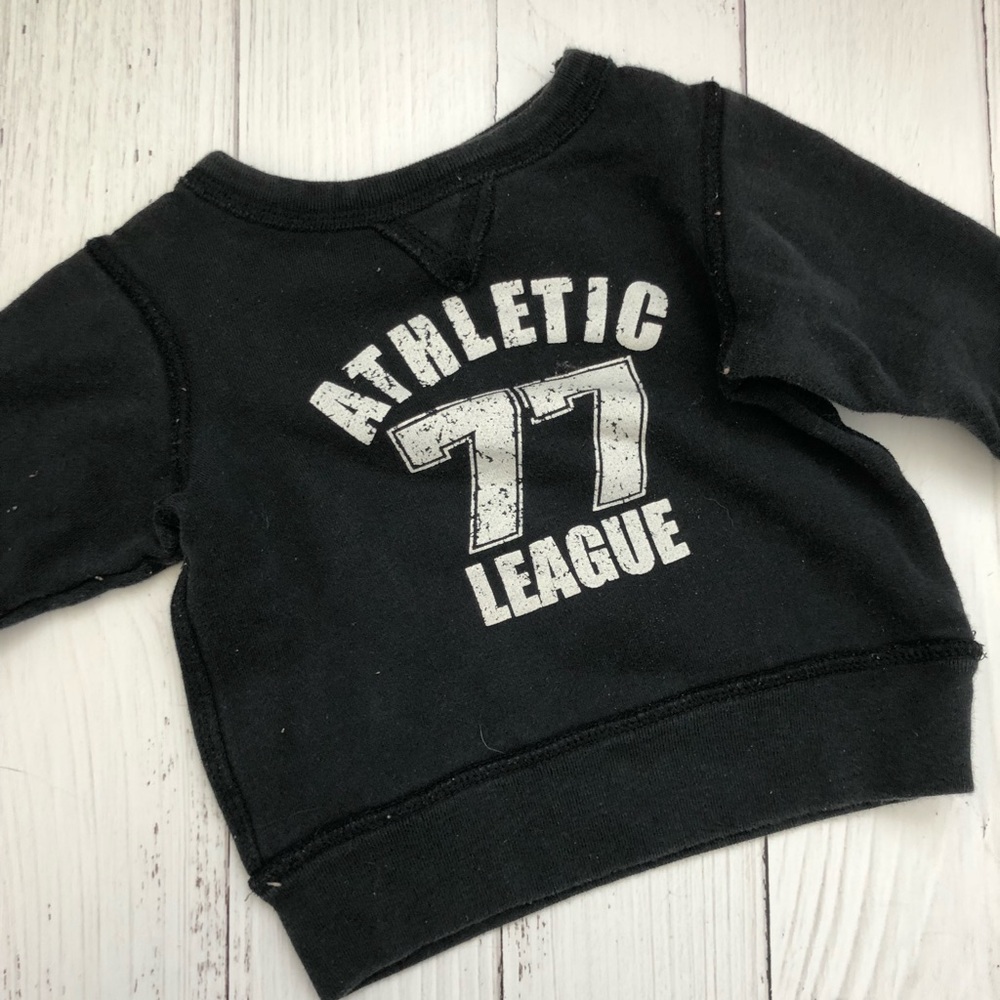 BOYS 6-9MO BLACK SWEATSHIRT